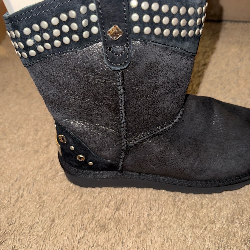UGG Gray Sole Boots